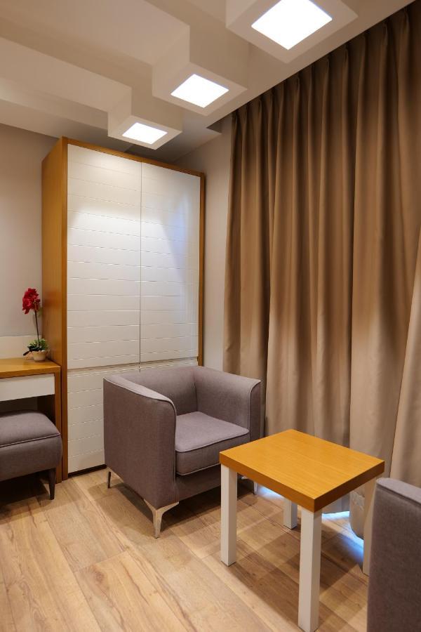 Hotel Queen Selitë e Vogël Екстериор снимка